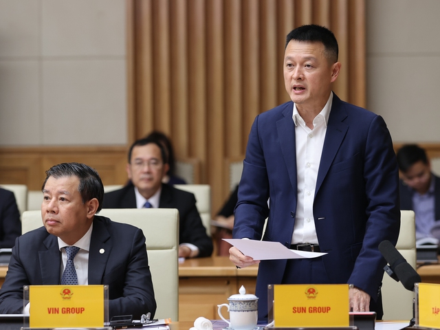 Chủ tịch HĐQT Tập đoàn Sun Group Đặng Minh Trường kiến nghị cần có đột phát về chính sách visa - Ảnh VGP/Nhật Bắc